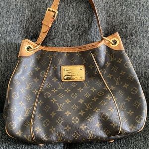 Louis Vuitton Galliera PM Monogram